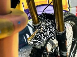 All-mountain-style AMS Garde Boue Avant Montana Mud Guard 6 All-mountain-style AMS Garde Boue Avant Montana Mud Guard -BMC Soldes Boutique ams garde boue avant montana mud guard 2