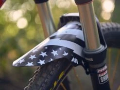 All-mountain-style AMS Garde Boue Avant Patriot Mud Guard 7 All-mountain-style AMS Garde Boue Avant Patriot Mud Guard -BMC Soldes Boutique ams garde boue avant patriot mud guard 2