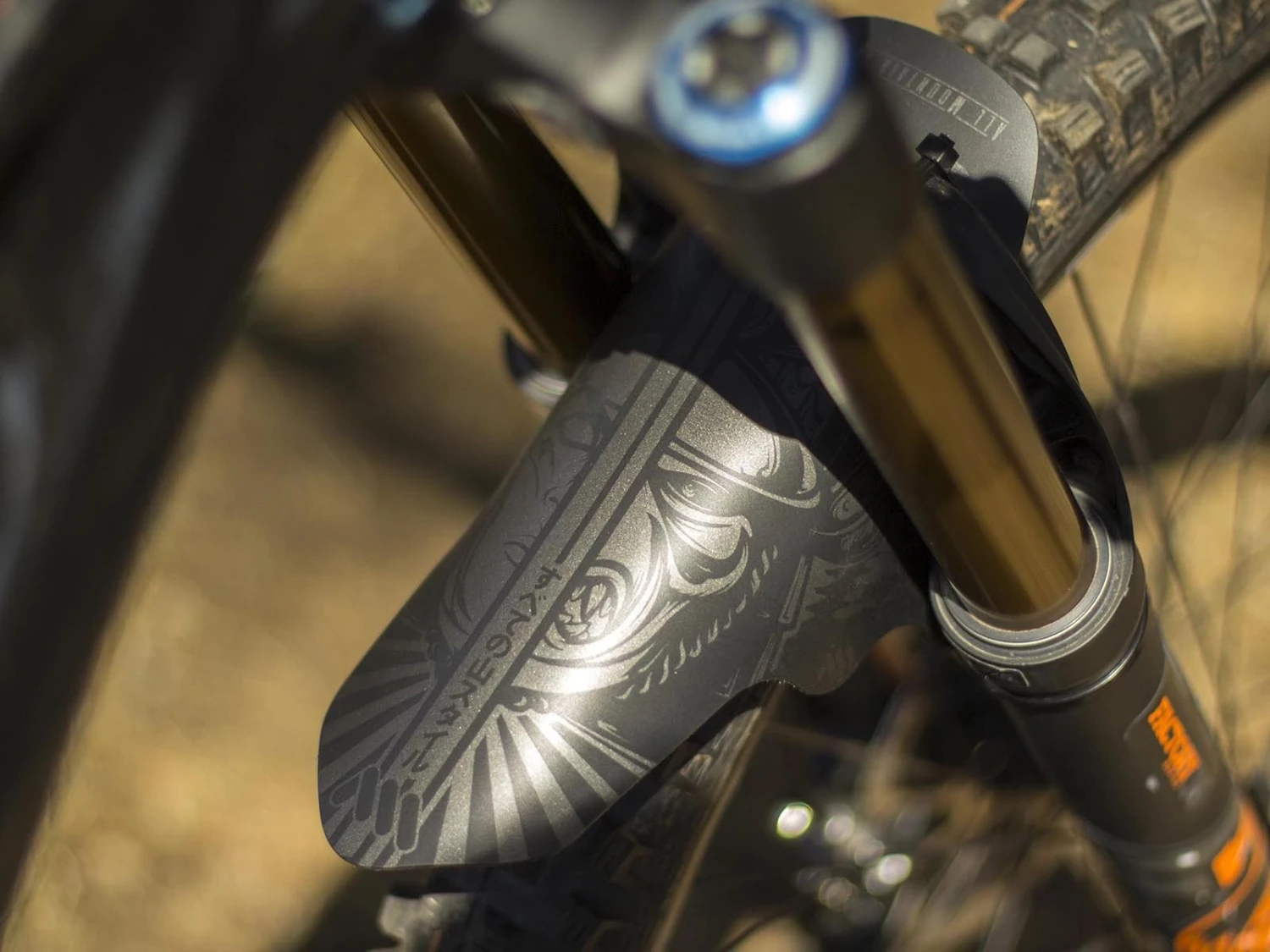 All-mountain-style AMS Garde Boue Avant Ronin Mud Guard 4 All-mountain-style AMS Garde Boue Avant Ronin Mud Guard – Image 4