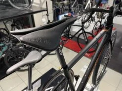 BERRIA Belador Allroad HP Vélo Gravel Gold Ivory/Black Ebony 2023 -BMC Soldes Boutique berria belador allroad hp velo gravel gold ivoryblack ebony 2023 6