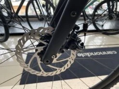 CANNONDALE Topstone 3 Vélo Gravel Turquoise 2023 11 CANNONDALE Topstone 3 Vélo Gravel Turquoise 2023 -BMC Soldes Boutique cannondale topstone 3 velo gravel turquoise 2023 5