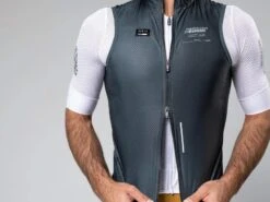 GOBIK Plus 2.0 Unisex Meteor Veste Sans Manches Warm 2023 -BMC Soldes Boutique gobik plus 20 unisex meteor veste sans manches warm 2023 3