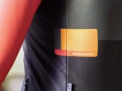 GOBIK SuperCobble Borneo Maillot Manche Longue Cold 2023 7 GOBIK SuperCobble Borneo Maillot Manche Longue Cold 2023 -BMC Soldes Boutique gobik supercobble borneo maillot manche longue cold 2023 3