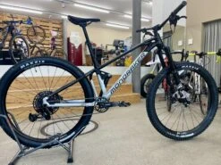 MONDRAKER Foxy VTT All-Mountain Racing Silver-Black 2022 -BMC Soldes Boutique mondraker foxy vtt all mountain racing silver black 2022 3