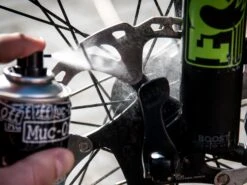 MUC-OFF Disc Brake Cleaner Dégraissant Disque - Aérosol 750ml -BMC Soldes Boutique muc off disc brake cleaner degraissant disque aerosol 750ml 6